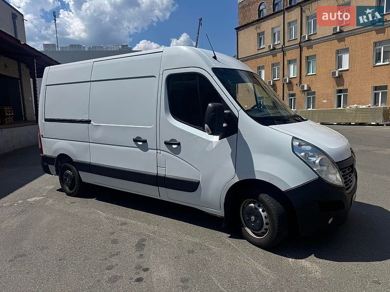 Грузовой фургон Renault Master 2016 в Киеве