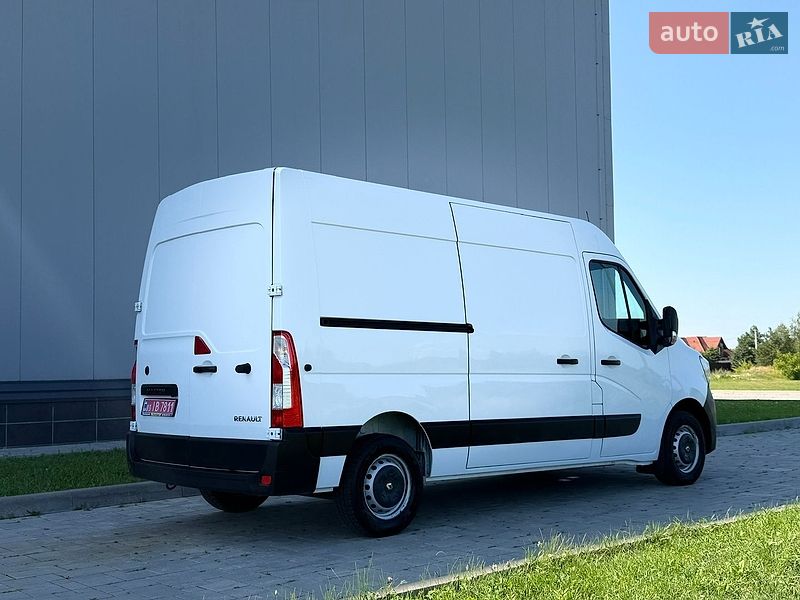 Вантажний фургон Renault Master 2020 в Рівному