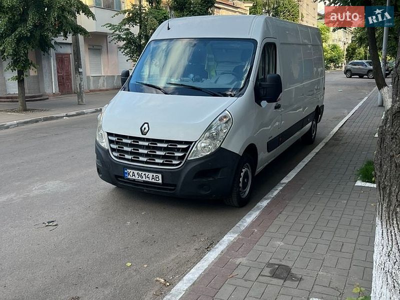 Вантажний фургон Renault Master 2014 в Кременчуці