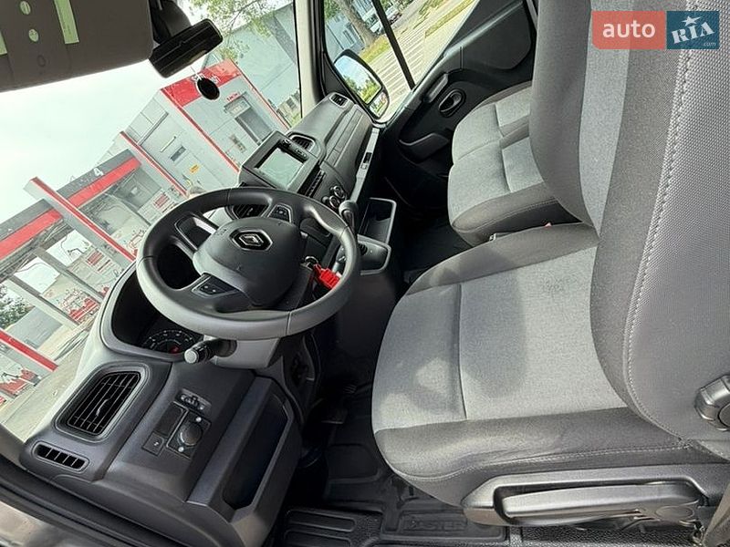 Вантажний фургон Renault Master 2022 в Луцьку