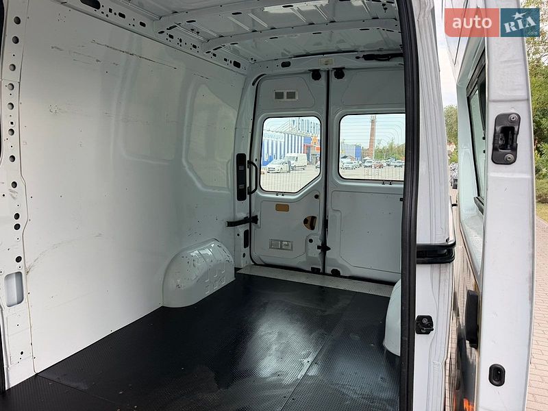 Вантажний фургон Renault Master 2025 в Івано-Франківську