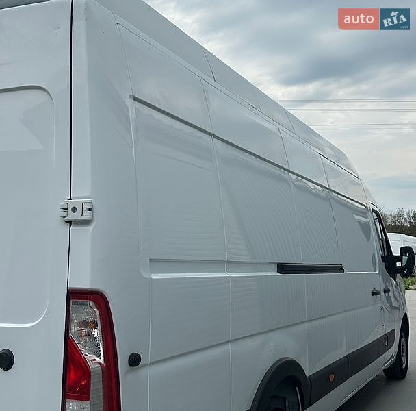 Грузовой фургон Renault Master 2022 в Ровно