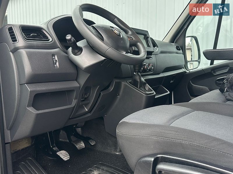Грузовой фургон Renault Master 2022 в Ровно