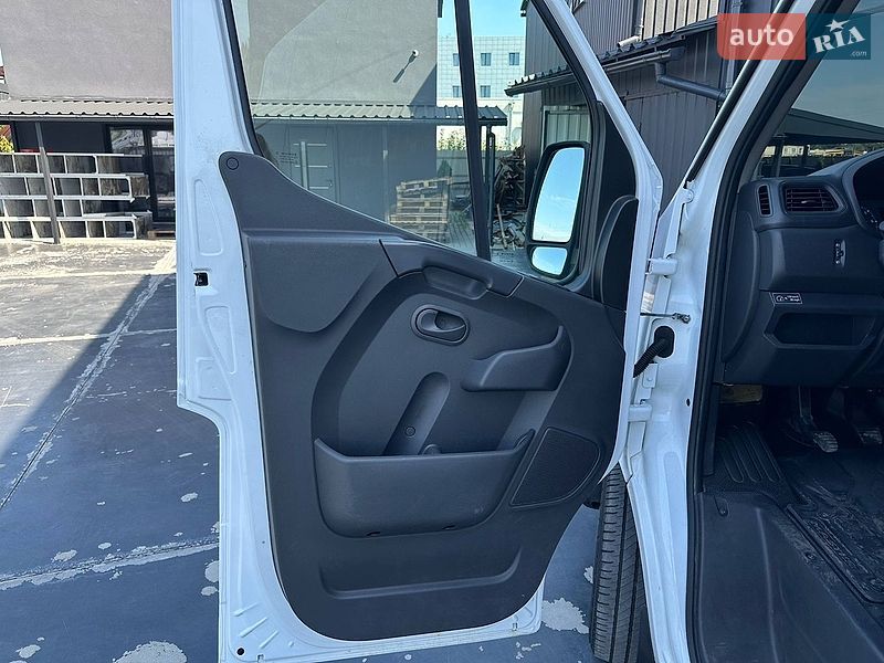 Вантажний фургон Renault Master 2020 в Києві