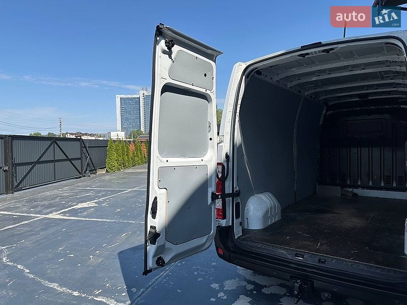 Вантажний фургон Renault Master 2020 в Києві