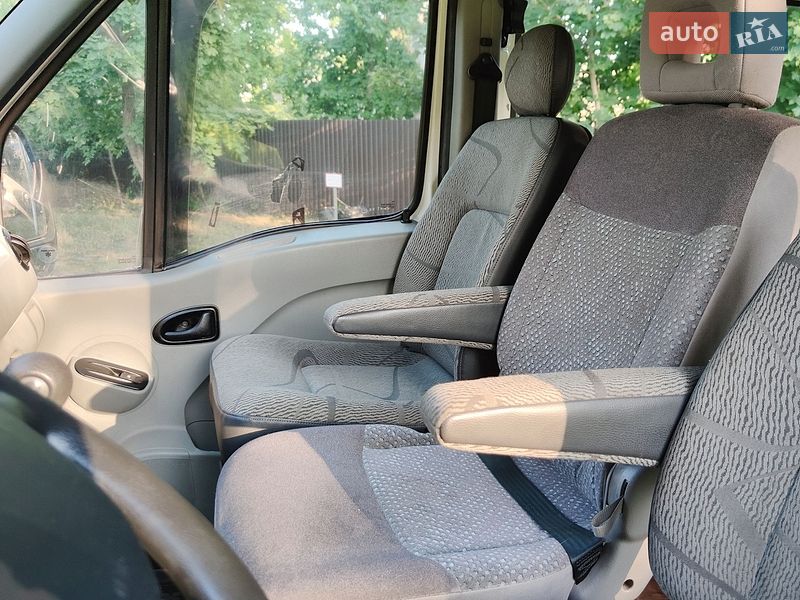 Минивэн Renault Master 2007 в Киеве