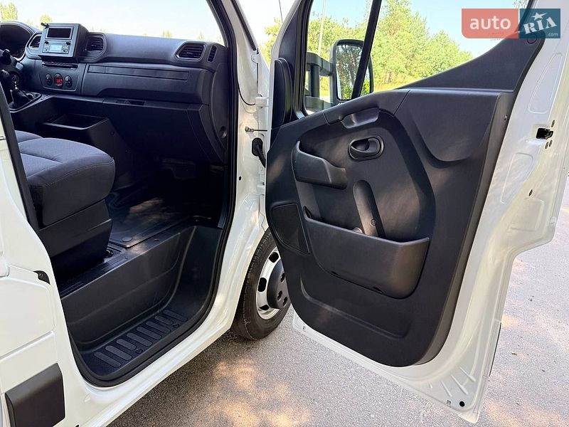 Тентованый Renault Master 2022 в Киеве