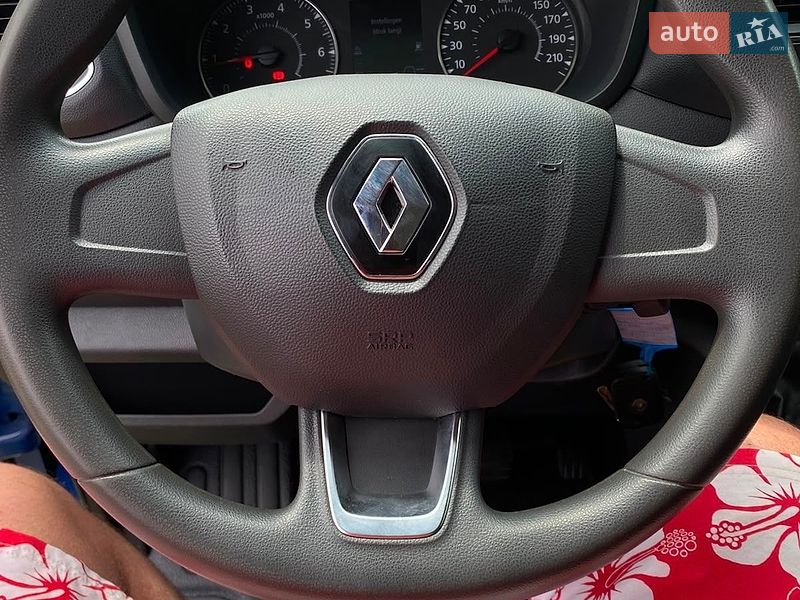 Платформа Renault Master 2023 в Рівному