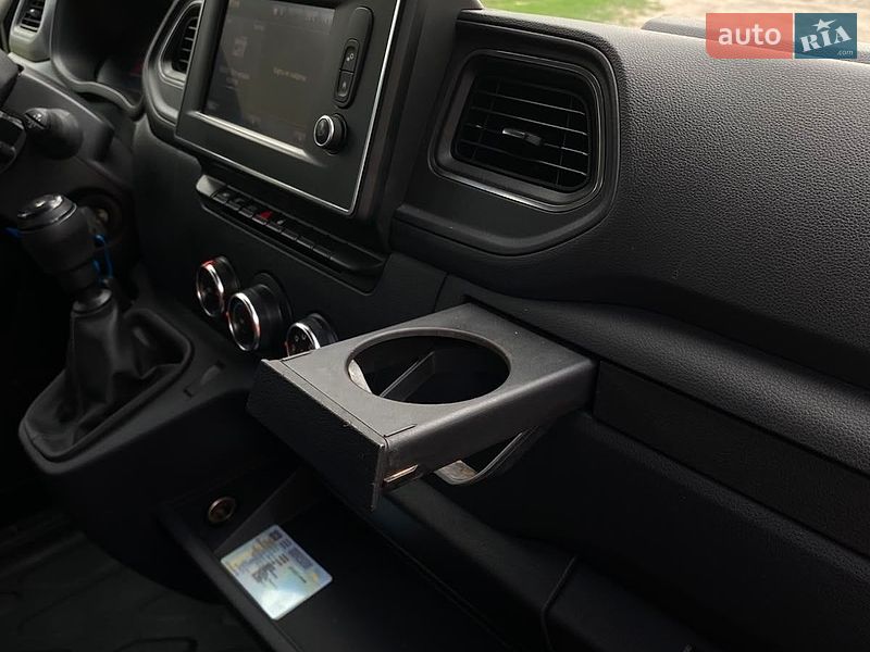 Платформа Renault Master 2023 в Рівному