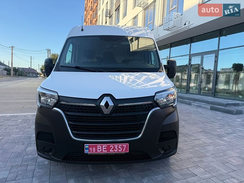 Вантажний фургон Renault Master 2023 в Дубні