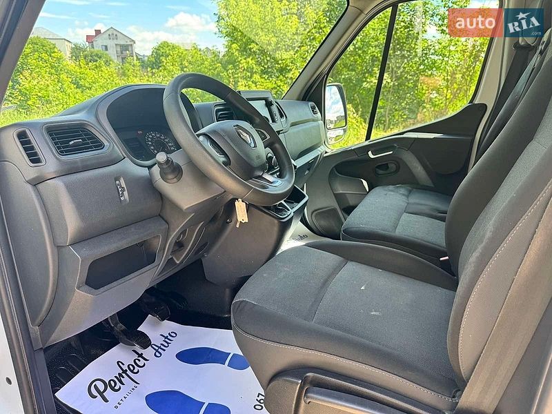 Грузовой фургон Renault Master 2020 в Львове