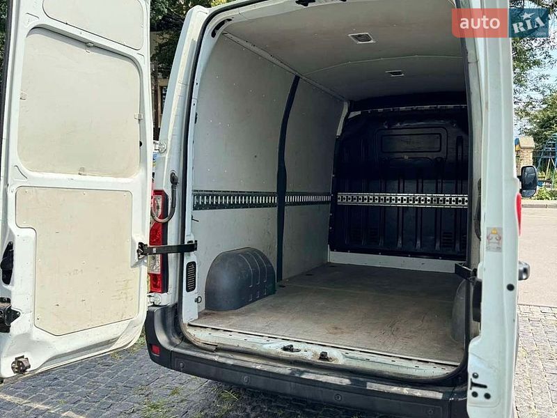 Грузовой фургон Renault Master 2015 в Фастове