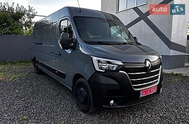 Грузовой фургон Renault Master 2022 в Буче
