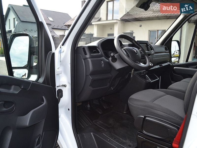 Грузовой фургон Renault Master 2022 в Ровно