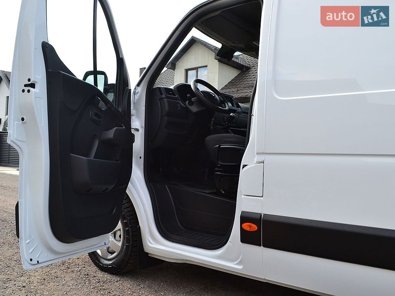 Грузовой фургон Renault Master 2022 в Ровно