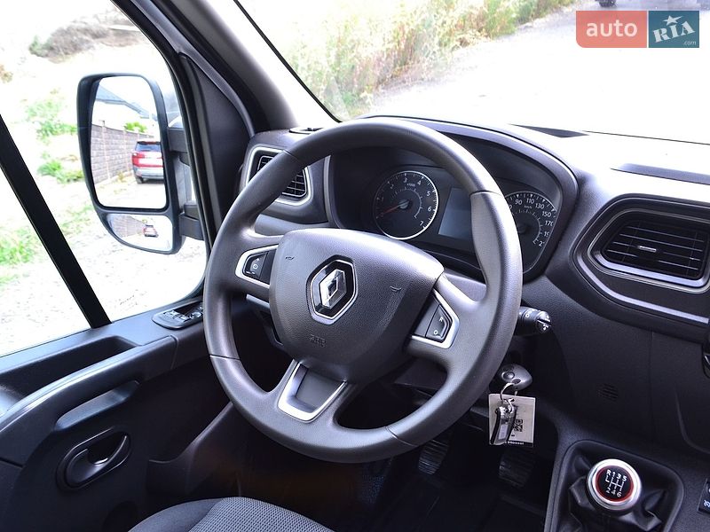 Грузовой фургон Renault Master 2022 в Ровно