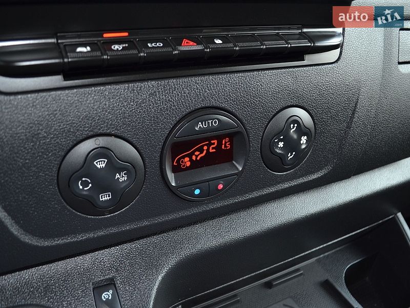Грузовой фургон Renault Master 2022 в Ровно
