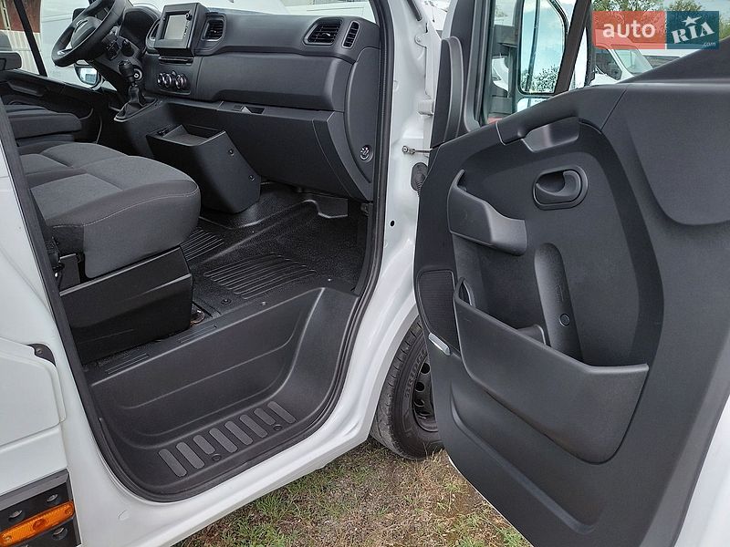 Вантажний фургон Renault Master 2025 в Івано-Франківську