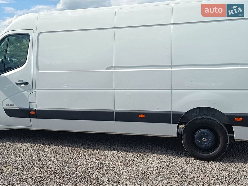 Вантажний фургон Renault Master 2015 в Бартатові