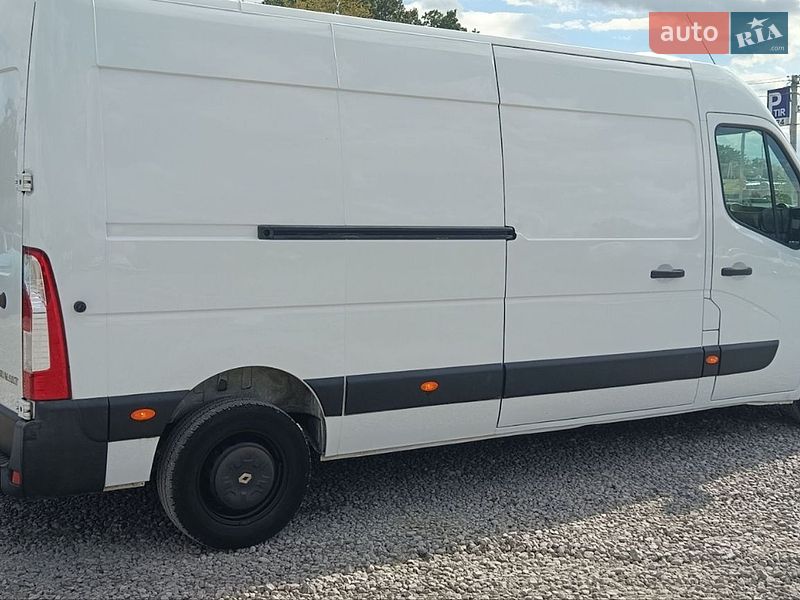 Вантажний фургон Renault Master 2015 в Бартатові