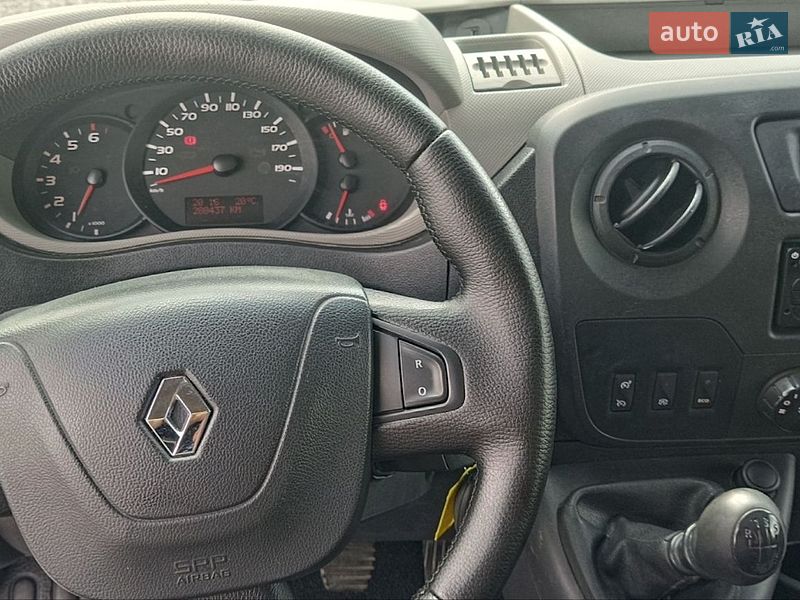 Вантажний фургон Renault Master 2015 в Бартатові