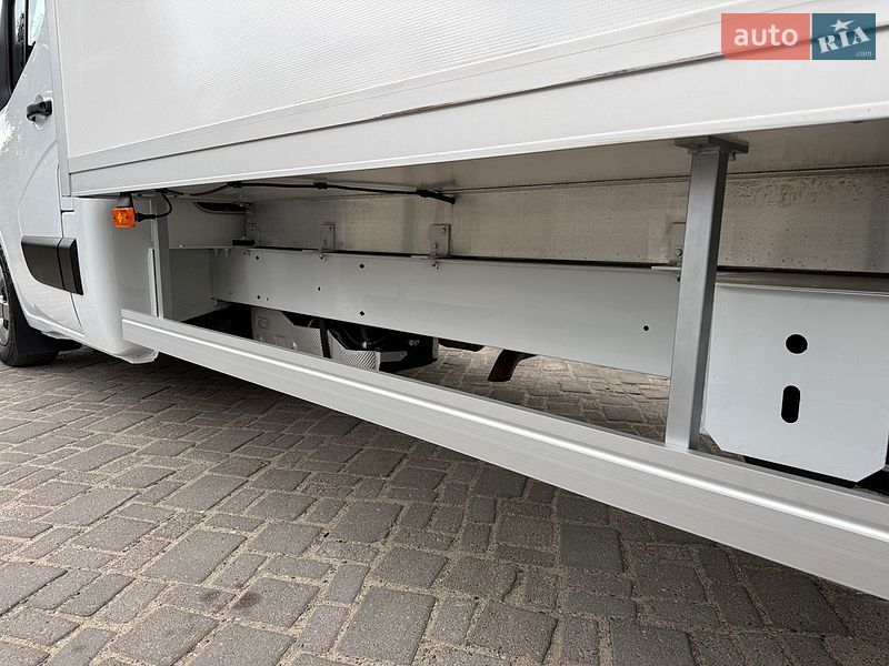 Вантажний фургон Renault Master 2021 в Дубні