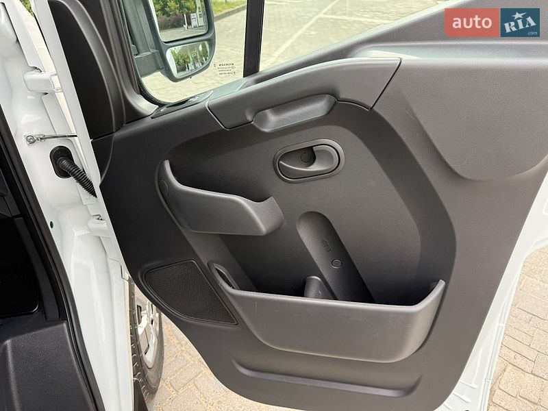 Вантажний фургон Renault Master 2021 в Дубні