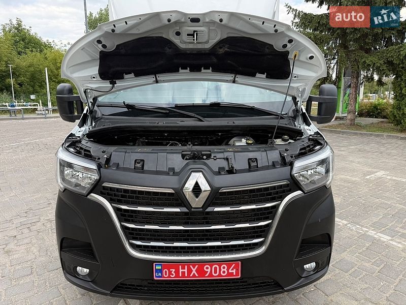 Вантажний фургон Renault Master 2021 в Дубні