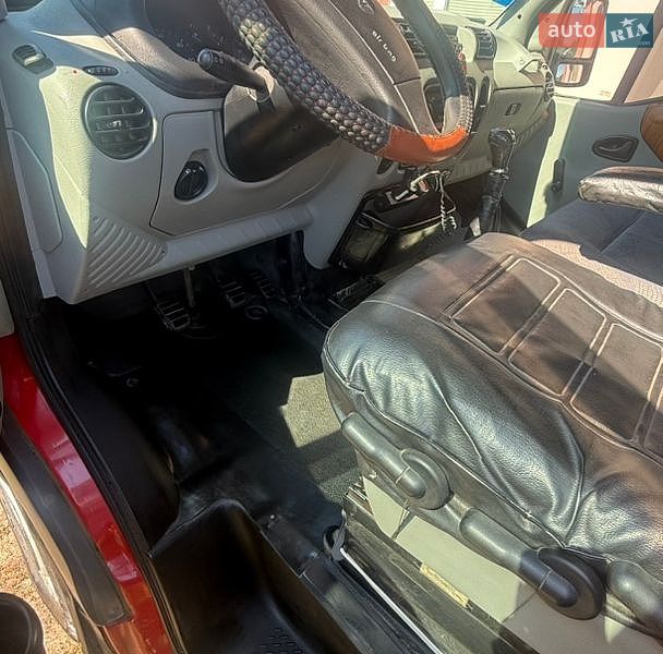 Мінівен Renault Master 2001 в Яготині