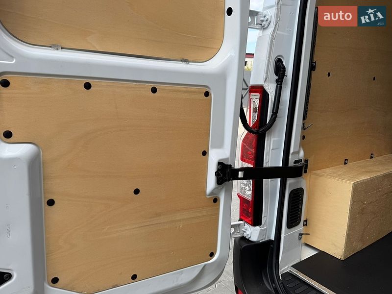 Грузовой фургон Renault Master 2021 в Дубно