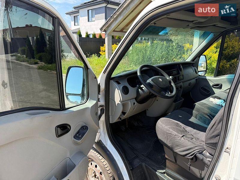 Вантажопасажирський фургон Renault Master 2008 в Києві