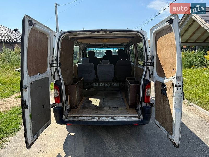 Вантажопасажирський фургон Renault Master 2008 в Києві