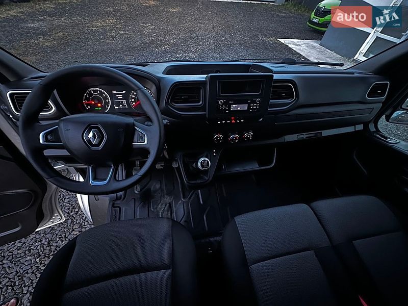 Грузовой фургон Renault Master 2022 в Киеве