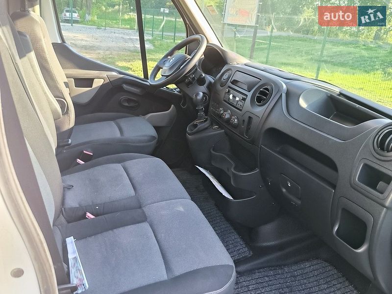 Тентованый Renault Master 2018 в Залещиках