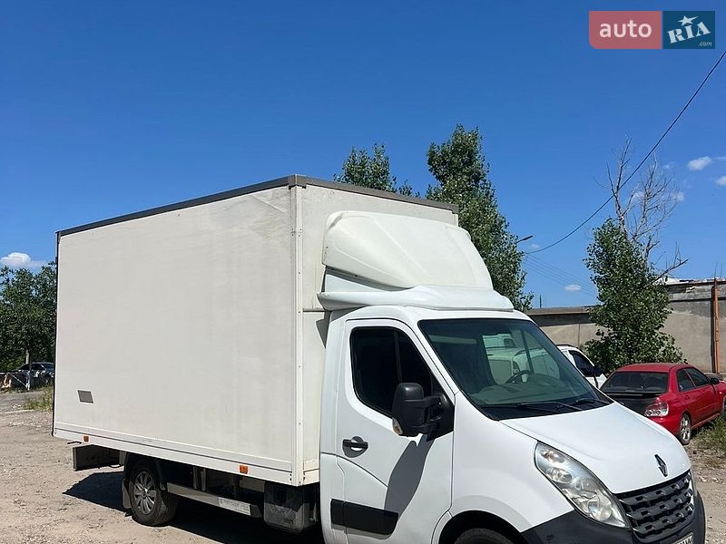 Вантажний фургон Renault Master 2013 в Кривому Розі