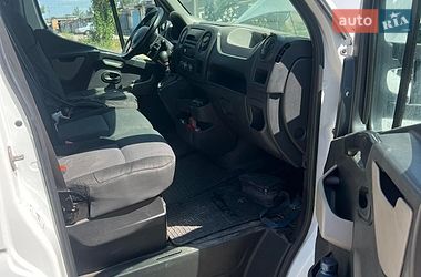 Вантажний фургон Renault Master 2013 в Кривому Розі