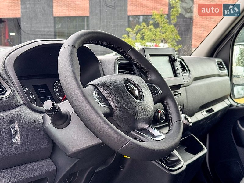 Вантажний фургон Renault Master 2021 в Рівному