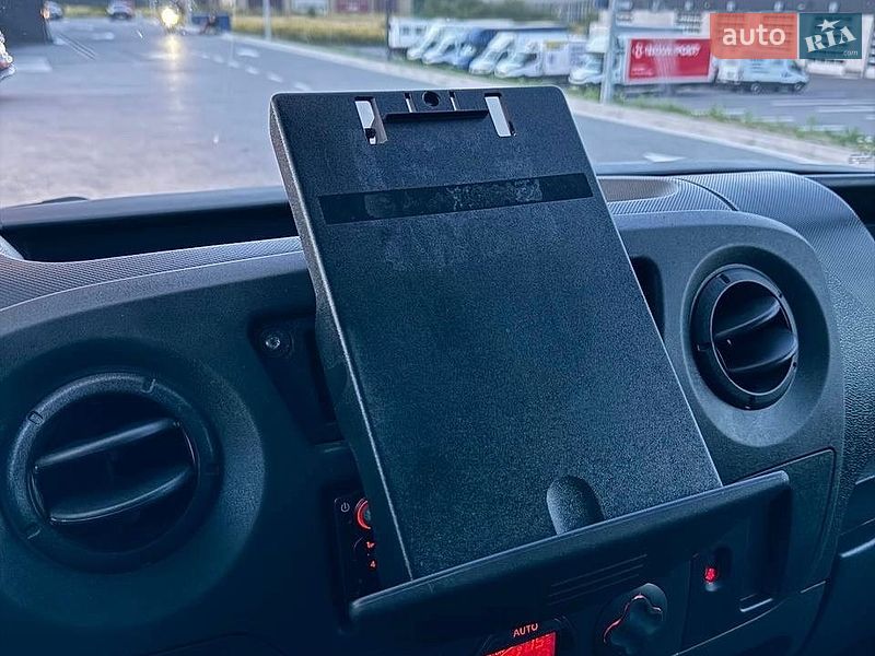 Грузовой фургон Renault Master 2019 в Львове