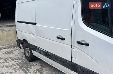 Грузовой фургон Renault Master 2016 в Львове