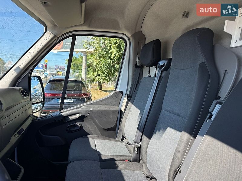 Вантажний фургон Renault Master 2022 в Одесі