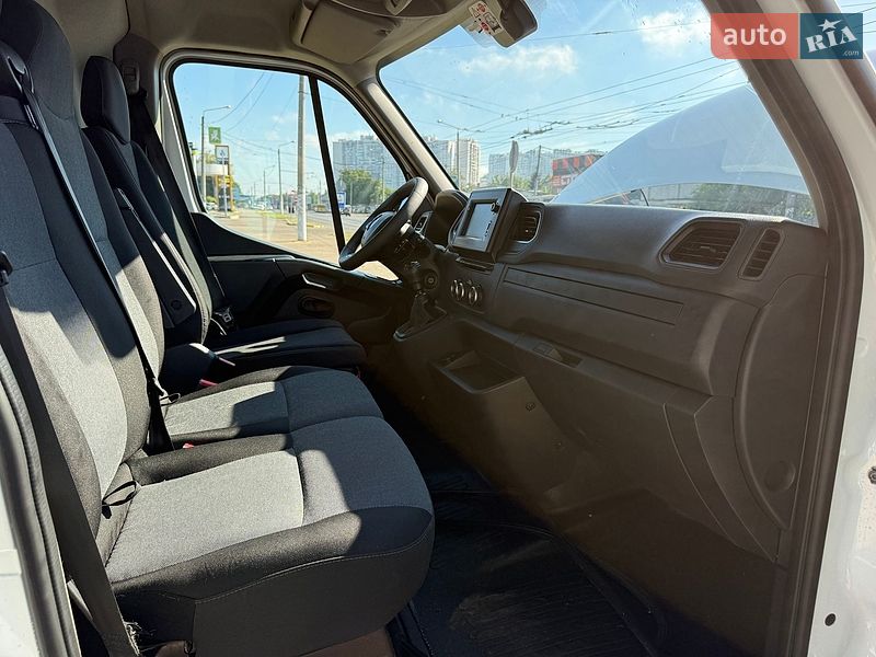 Вантажний фургон Renault Master 2022 в Одесі