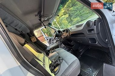 Микроавтобус грузовой (до 3,5т) Renault Master 2015 в Дрогобыче