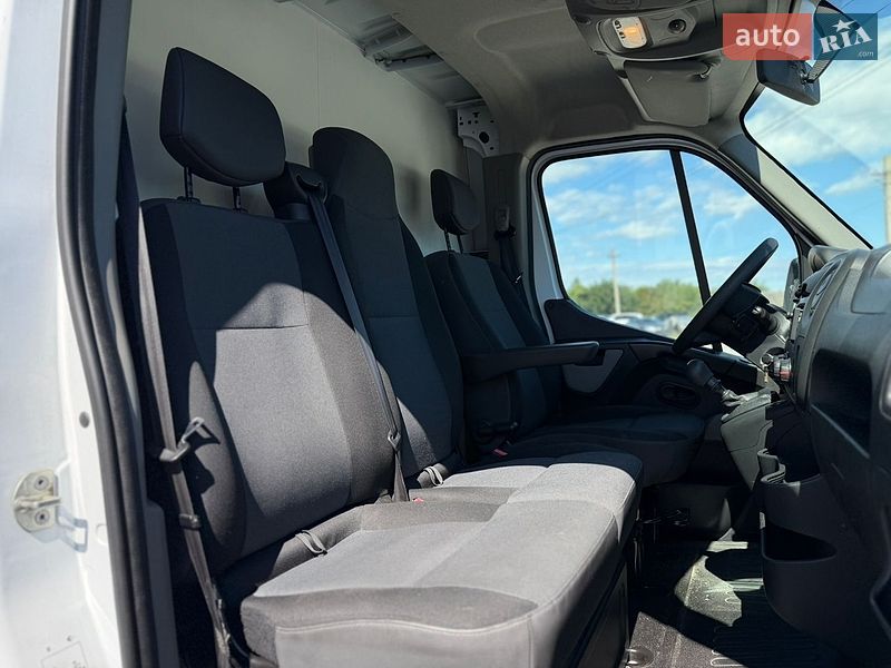 Грузовой фургон Renault Master 2018 в Львове