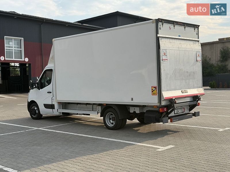 Інші вантажівки Renault Master 2017 в Дубні