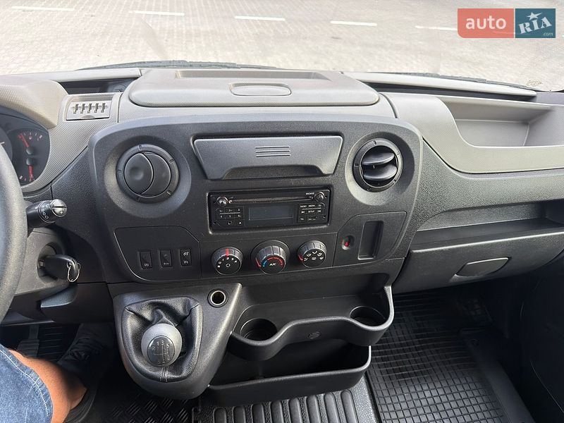 Інші вантажівки Renault Master 2017 в Дубні