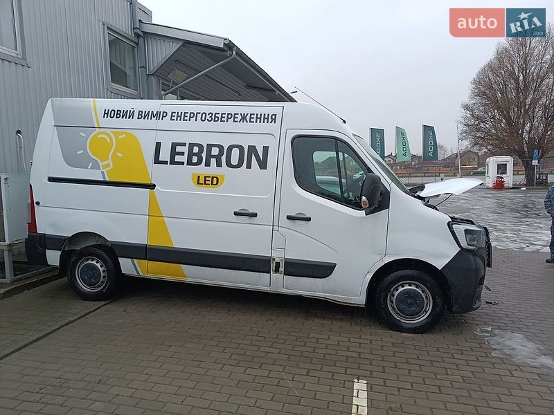 Вантажний фургон Renault Master 2020 в Дніпрі