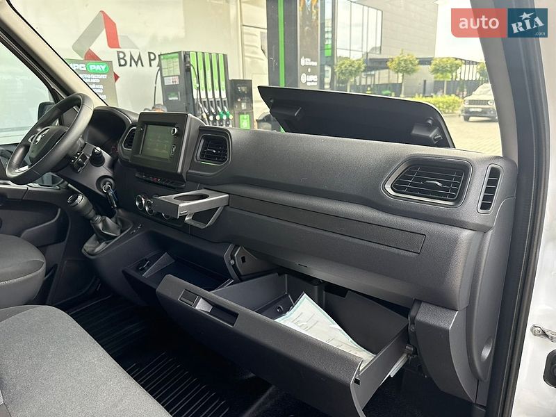 Вантажний фургон Renault Master 2022 в Луцьку