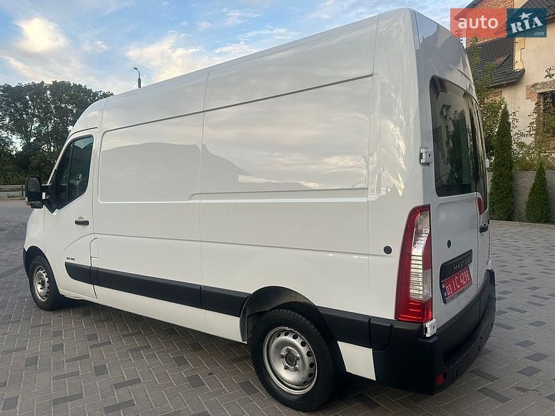 Грузовой фургон Renault Master 2017 в Ровно
