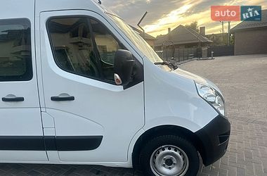 Грузовой фургон Renault Master 2017 в Ровно