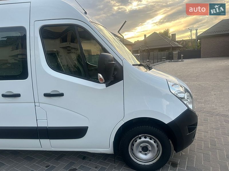 Грузовой фургон Renault Master 2017 в Ровно
